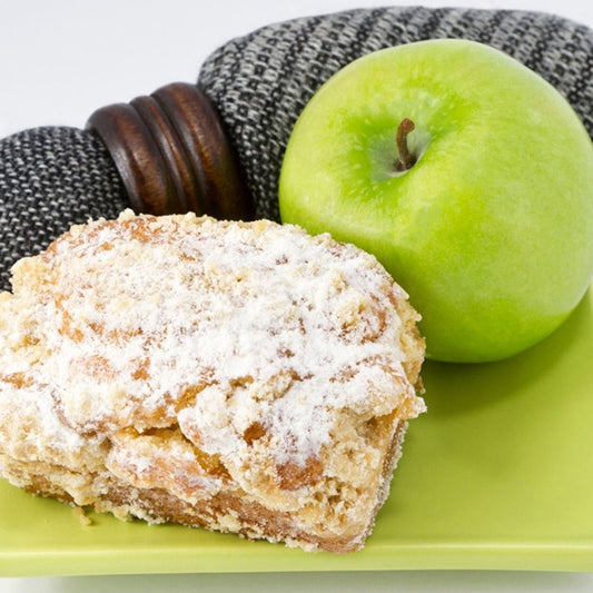 Apple Crumb Cake (Seasonal)